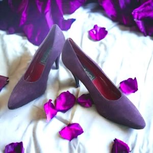 Donna Karan Size 6, purple suede, NIB